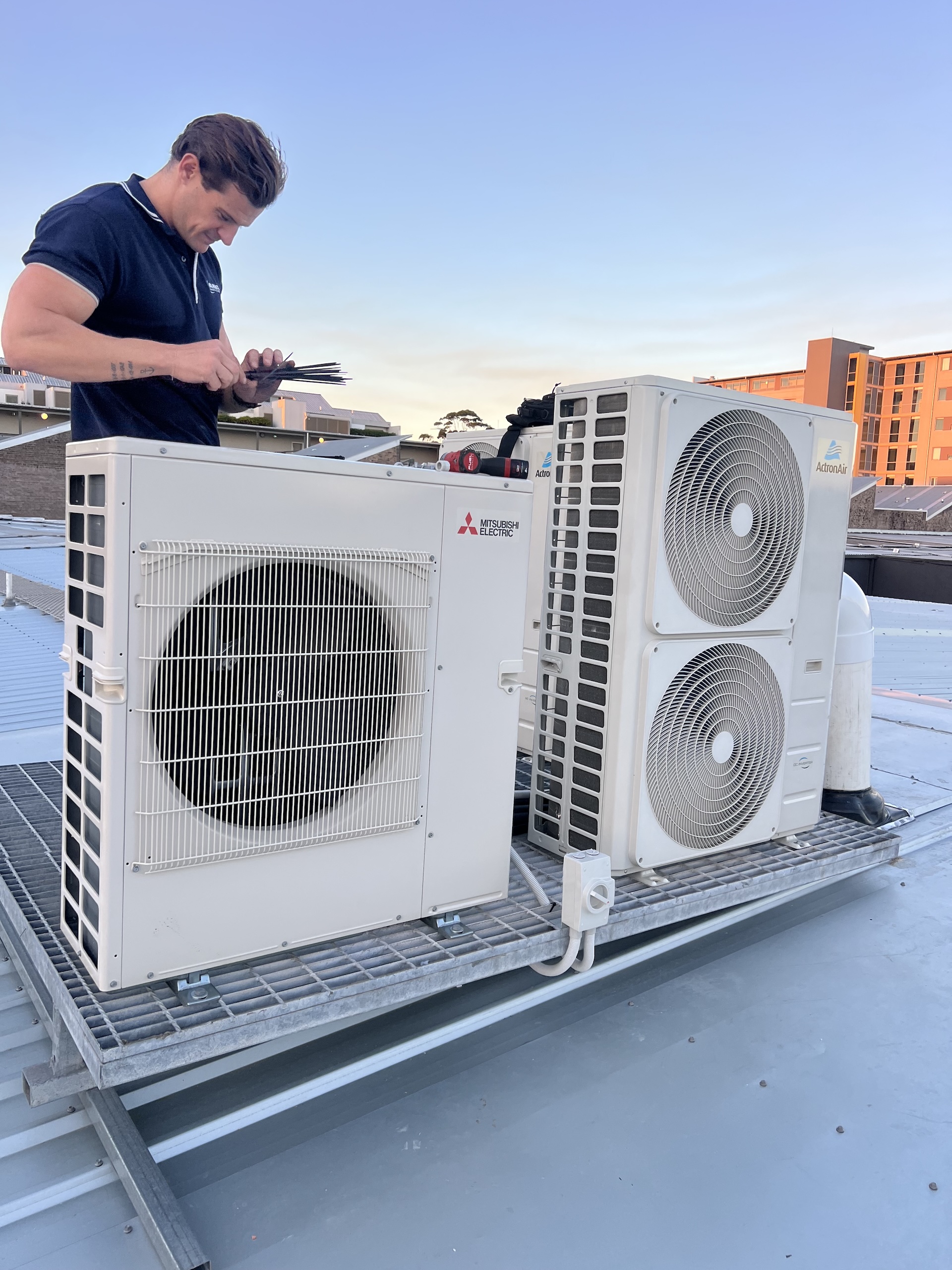 Electrical connections for rooftop air conditioning units in Rosebery